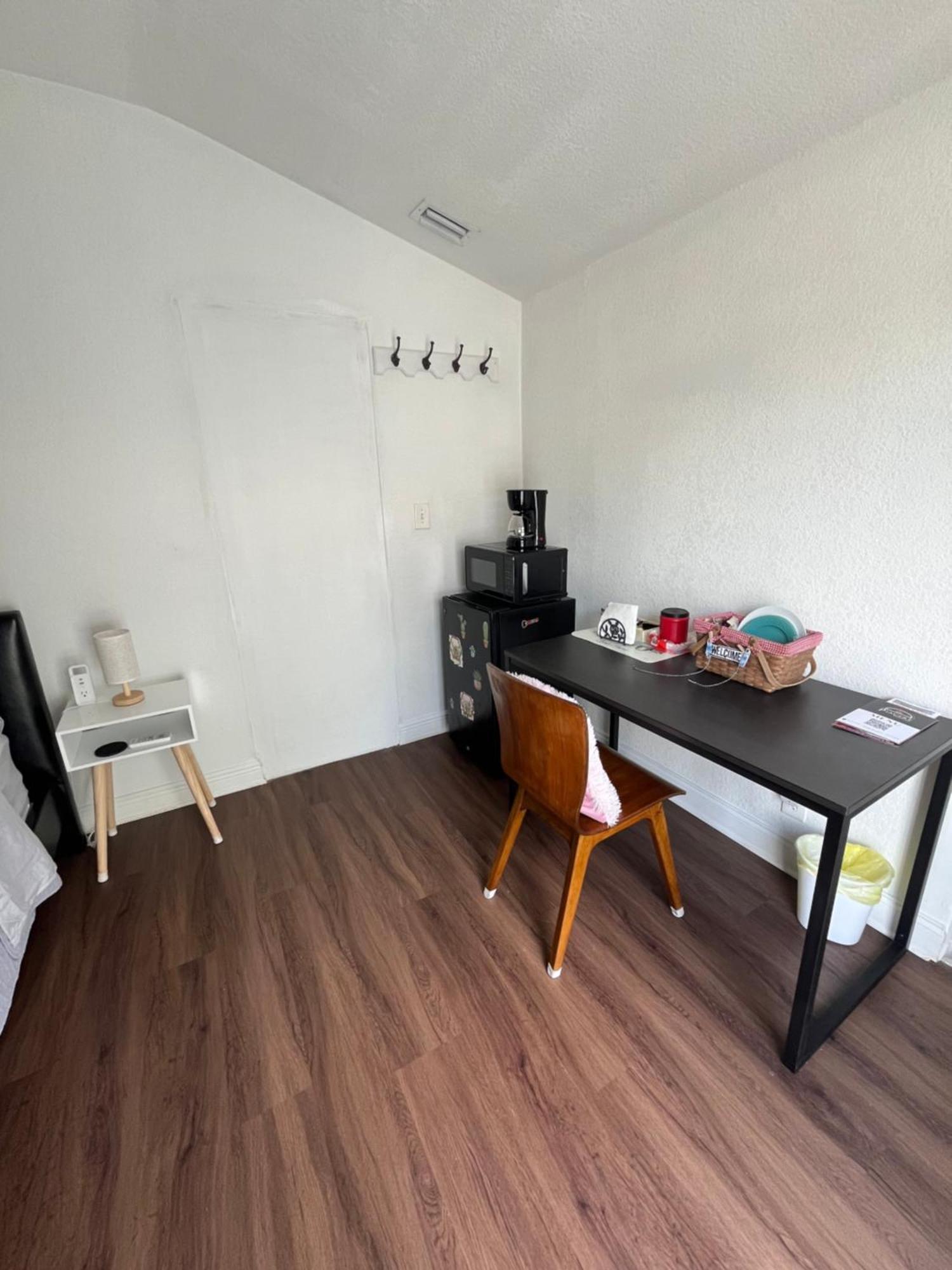Habitacion Luminosa Y Acogedora. Голлівуд Екстер'єр фото
